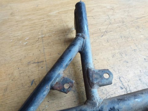 STELAŻ UCHWYT MOCOWANIE SUZUKI QUADRUNNER 250