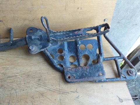 STOPIEŃ PODEST PODŁOGA SUZUKI QUADRUNNER 250 STOPIEŃ PODEST PODŁOGA SUZUKI QUADRUNNER 250