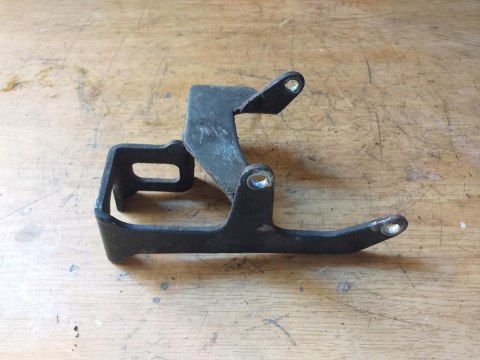 UCHWYT MOCOWANIE SUZUKI QUADRUNNER 250