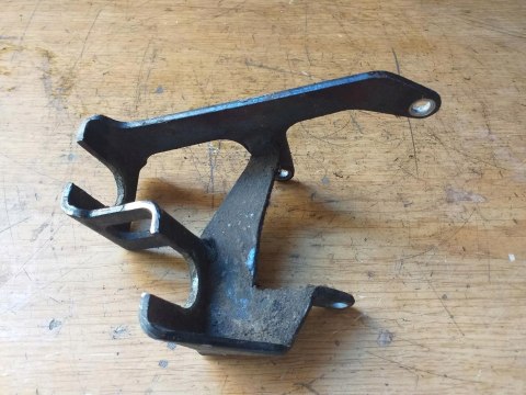 UCHWYT MOCOWANIE SUZUKI QUADRUNNER 250