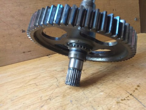 WAŁEK TRYB ZĘBATKA SUZUKI QUADRUNNER 250 WAŁEK TRYB ZĘBATKA SUZUKI QUADRUNNER 250