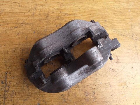 ZACISK HAMULCOWY YAMAHA FJR 1300