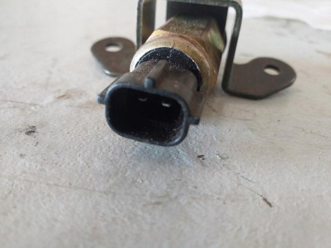 ZAMEK SCHOWKA SIŁOWNIK YAMAHA FJR 1300