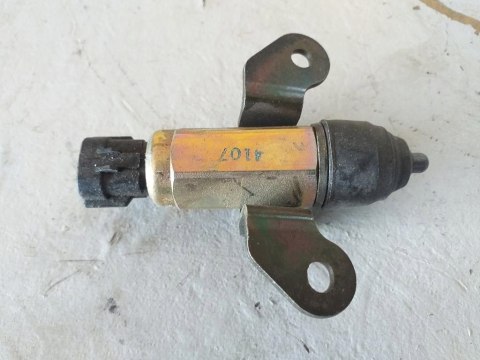 ZAMEK SCHOWKA SIŁOWNIK YAMAHA FJR 1300