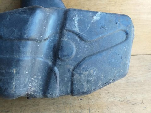 ZBIORNIK PALIWA BAK SUZUKI QUADRUNNER 250 ZBIORNIK PALIWA BAK SUZUKI QUADRUNNER 250