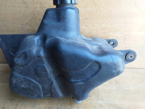 ZBIORNIK PALIWA BAK SUZUKI QUADRUNNER 250 ZBIORNIK PALIWA BAK SUZUKI QUADRUNNER 250