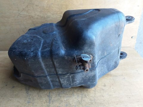 ZBIORNIK PALIWA BAK SUZUKI QUADRUNNER 250 ZBIORNIK PALIWA BAK SUZUKI QUADRUNNER 250