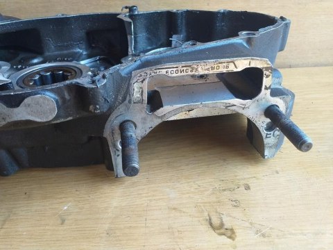 KARTER BLOK SILNIKA POŁÓWKA KTM LC4 620 KARTER BLOK SILNIKA POŁÓWKA KTM LC4 620
