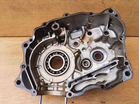 KARTER KARTERY BLOK SILNIKA POŁÓWKA DAELIM VT 125 KARTER KARTERY BLOK SILNIKA POŁÓWKA DAELIM VT 125