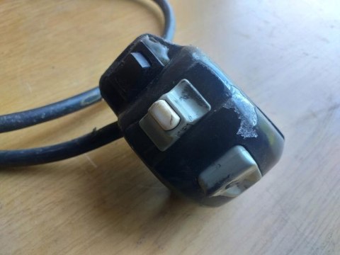 PRZEŁĄCZNIK LEWY KTM LC4 620