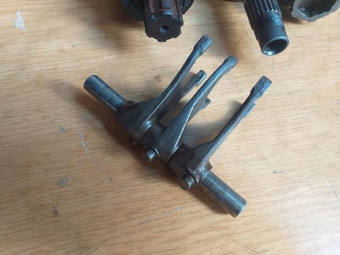 SKRZYNIA BIEGÓW KPL HONDA VF 500 V30 MAGNA