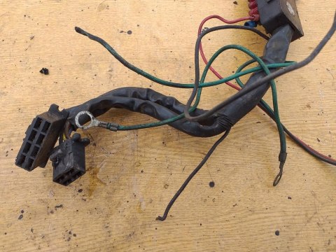 SKRZYNKA BEZPIECZNIKÓW HONDA GL1200 GOLDWING