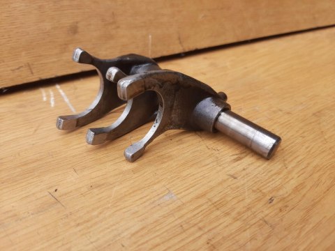 WYBIERAK SKRZYNI BIEGÓW DAELIM VT 125