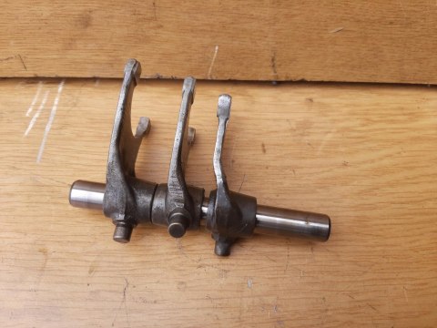 WYBIERAK SKRZYNI BIEGÓW DAELIM VT 125