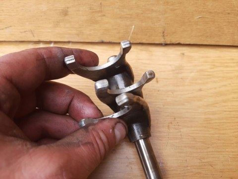 WYBIERAK SKRZYNI BIEGÓW DAELIM VT 125