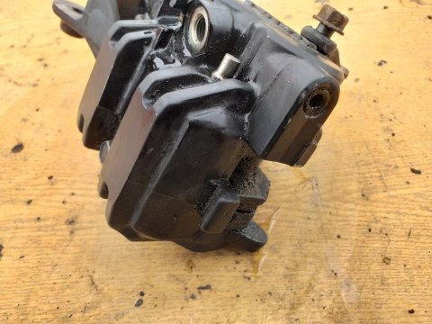 ZACISK HAMULCOWY HONDA GL1200 GOLDWING ZACISK HAMULCOWY HONDA GL1200 GOLDWING