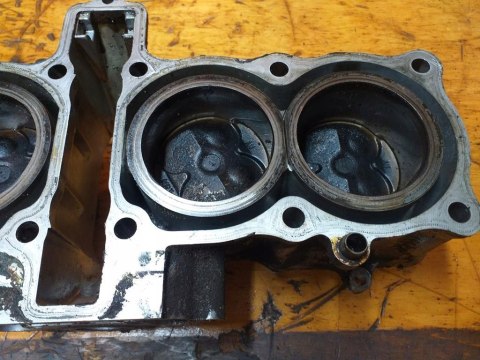 CYLINDER + TŁOKI KPL HONDA CBR 500 F1 PC20E CYLINDER + TŁOKI KPL HONDA CBR 500 F1 PC20E