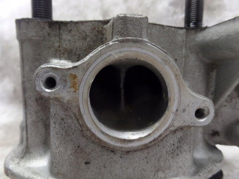 GŁOWICA CYLINDRA POPYCHACZE HONDA CX 500 GŁOWICA CYLINDRA POPYCHACZE HONDA CX 500