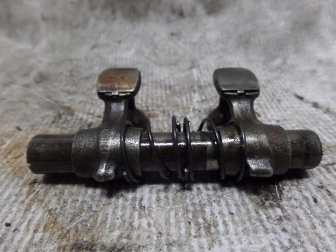 GŁOWICA CYLINDRA POPYCHACZE HONDA CX 500 GŁOWICA CYLINDRA POPYCHACZE HONDA CX 500