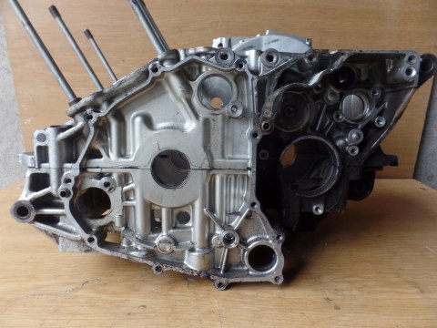 KARTER BLOK SILNIKA YAMAHA TDM 850 3VD KARTER BLOK SILNIKA YAMAHA TDM 850 3VD