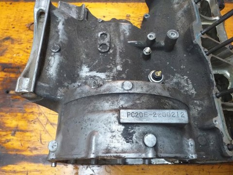 KARTERY BLOK SILNIKA HONDA CBR 500 F1 PC20E KARTERY BLOK SILNIKA HONDA CBR 500 F1 PC20E