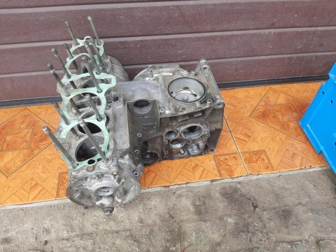 KARTERY BLOK SILNIKA KAWASAKI KZ 650