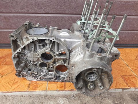 KARTERY BLOK SILNIKA KAWASAKI KZ 650