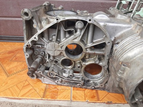 KARTERY BLOK SILNIKA KAWASAKI KZ 650