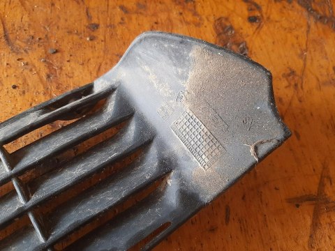 KRATKA OSŁONA PLASTIK RIEJU MX 50