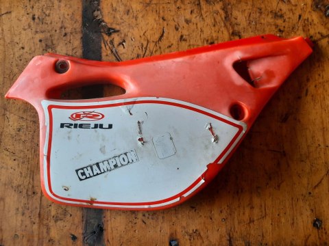 OWIEWKA OSŁONA BOK RIEJU MX 50