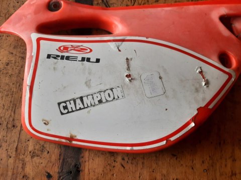 OWIEWKA OSŁONA BOK RIEJU MX 50