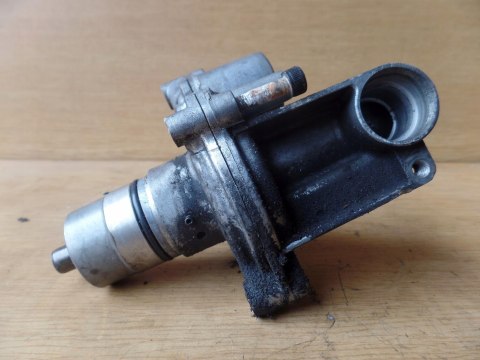 POMPA WODY YAMAHA FZR 600 YZF FZS THUNDERCAT