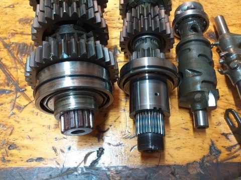 SKRZYNIA BIEGÓW HONDA CB 1000 BIG ONE