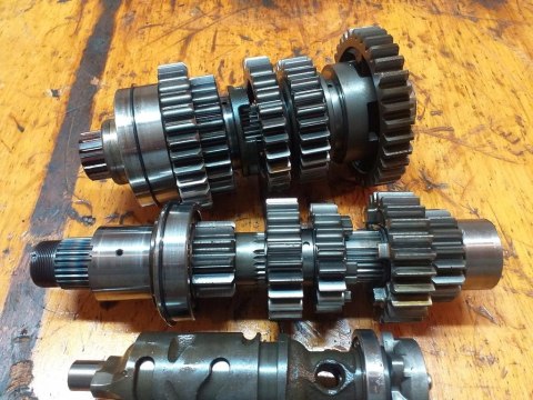 SKRZYNIA BIEGÓW HONDA CB 1000 BIG ONE