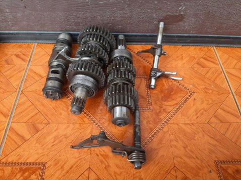 SKRZYNIA BIEGÓW KAWASAKI KZ 650