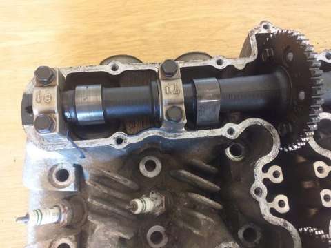 GŁOWICA CYLINDRA KPL KAWASAKI KZ 650 GŁOWICA CYLINDRA KPL KAWASAKI KZ 650
