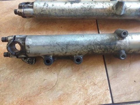 LAGI ZAWIESZENIE PRZÓD KAWASAKI KZ 650 LAGI ZAWIESZENIE PRZÓD KAWASAKI KZ 650