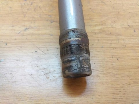 SZTYCA PÓŁKA DOLNA ZAWIESZENIA KAWASAKI KZ 650 SZTYCA PÓŁKA DOLNA ZAWIESZENIA KAWASAKI KZ 650