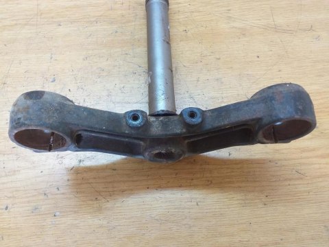 SZTYCA PÓŁKA DOLNA ZAWIESZENIA KAWASAKI KZ 650 SZTYCA PÓŁKA DOLNA ZAWIESZENIA KAWASAKI KZ 650