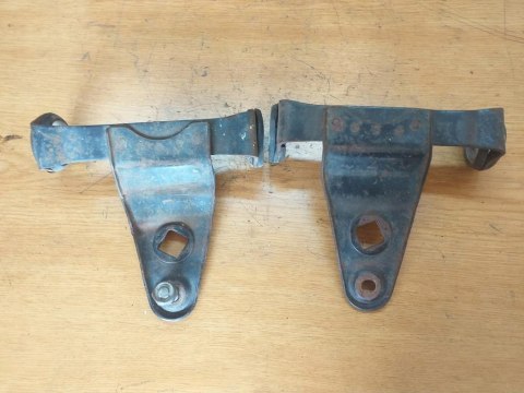UCHWYT MOCOWANIE LAMPY KPL KAWASAKI KZ 650 UCHWYT MOCOWANIE LAMPY KPL KAWASAKI KZ 650