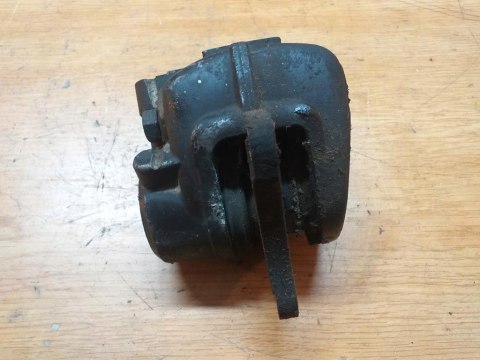 ZACISK HAMULCOWY KAWASAKI KZ 550 ZACISK HAMULCOWY KAWASAKI KZ 550