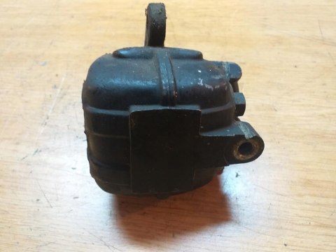 ZACISK HAMULCOWY KAWASAKI KZ 550 ZACISK HAMULCOWY KAWASAKI KZ 550