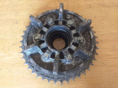 ZĘBATKA ZABIERAK NAPĘD KAWASAKI KZ 650 ZĘBATKA ZABIERAK NAPĘD KAWASAKI KZ 650