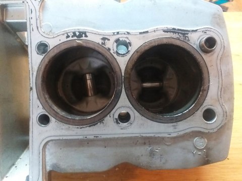 CYLINDER + TŁOKI KPL YAMAHA XJ 900 4KM