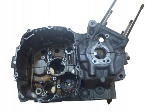 KARTERY BLOK SILNIKA YAMAHA GTS 1000 4BH