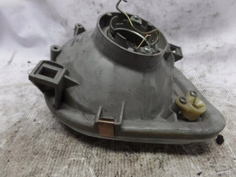 REFLEKTOR LAMPA PRZEDNIA YAMAHA YZF 750 REFLEKTOR LAMPA PRZEDNIA YAMAHA YZF 750
