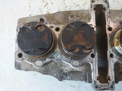 CYLINDER CYLINDRY + TŁOKI KPL HONDA CB 750 RC42E