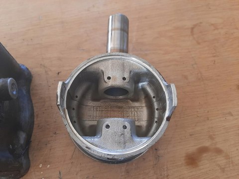 CYLINDER TŁOK HONDA PC800 PACIFIC COAST RC34E