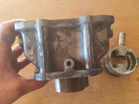 CYLINDER TŁOK HONDA PC800 PACIFIC COAST RC34E