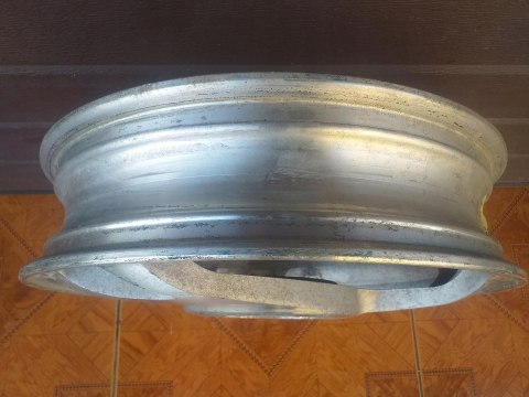 FELGA PRZÓD KOŁO PRZEDNIA YAMAHA GTS 1000 FELGA PRZÓD KOŁO PRZEDNIA YAMAHA GTS 1000